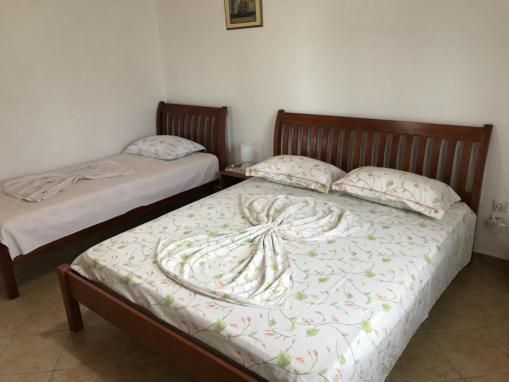 Holiday Home Zenit Ulcinj Exterior foto